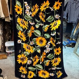 Vera Bradley Floral Fleece Blanket - Navy and Yellow